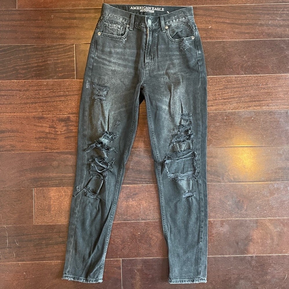 American Eagle Mom Jean